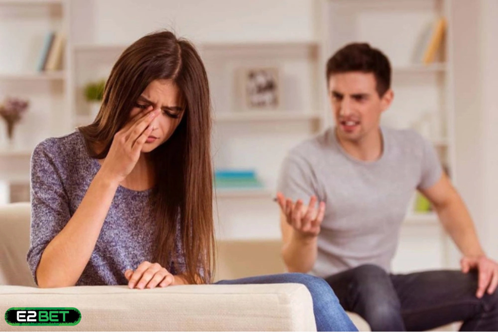 Mơ Thấy Cãi Nhau Đánh Con Gì? Giải Mã Giấc Mơ Nhiều Cảm Xúc Lẫn Lộn